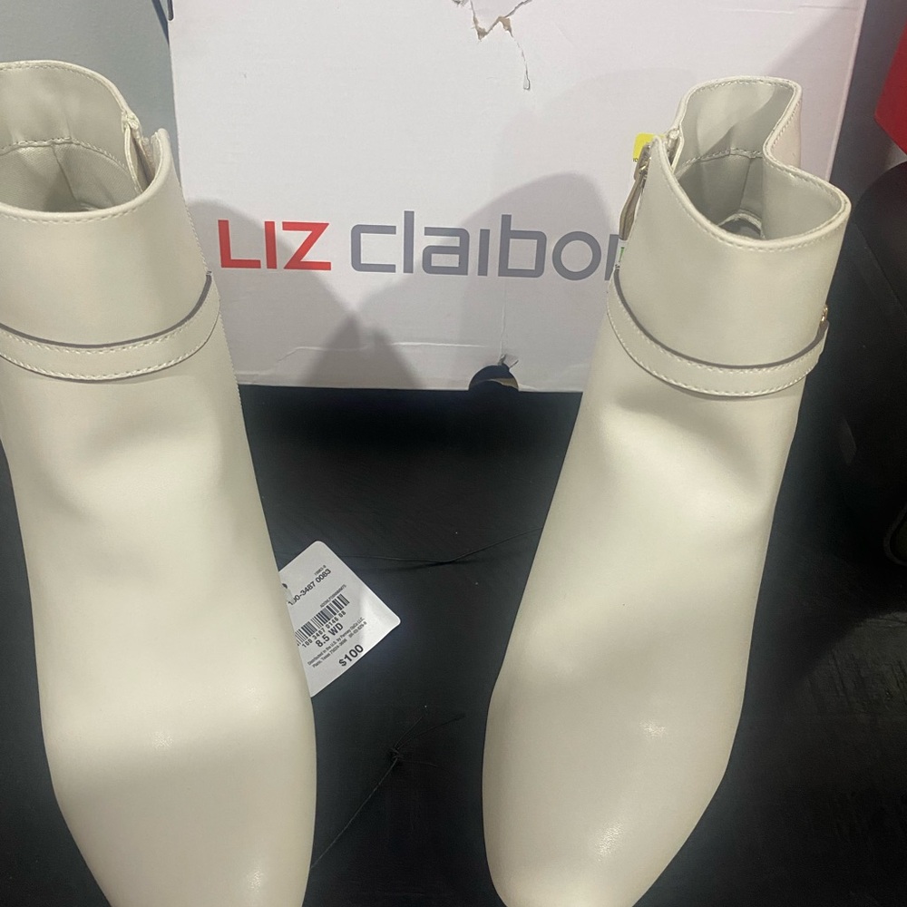 Women Dress Boots size 8.5 W